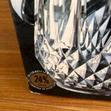 Ice bucket with tongs