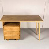 Cees Braakman Dutch Design EE02 Oak Desk for Pastoe. The Netherlands, 1950s