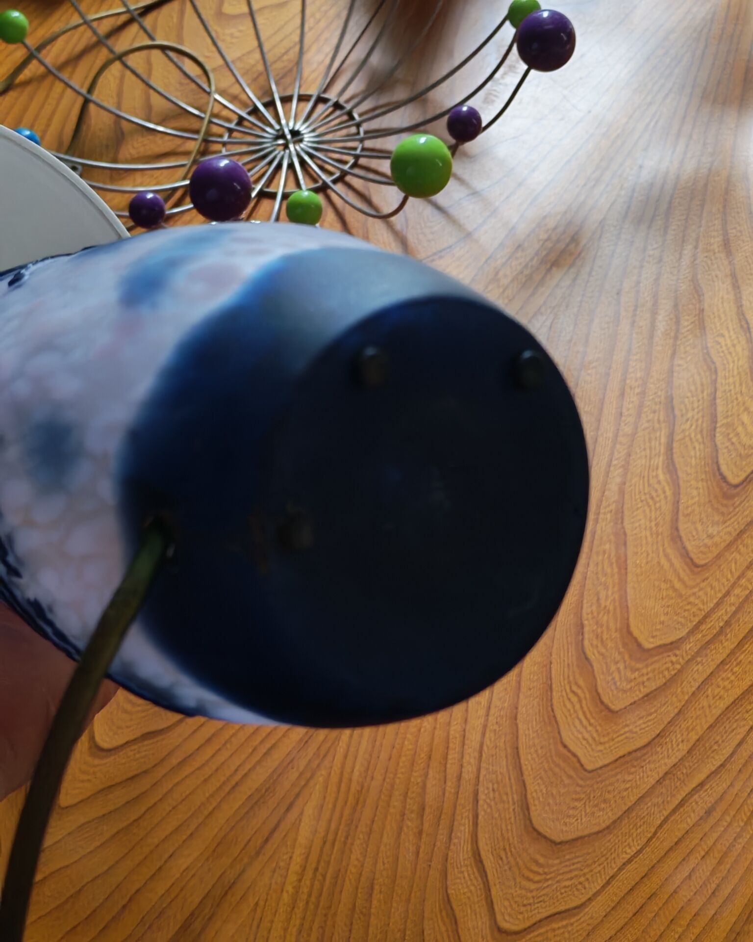 Table lamp