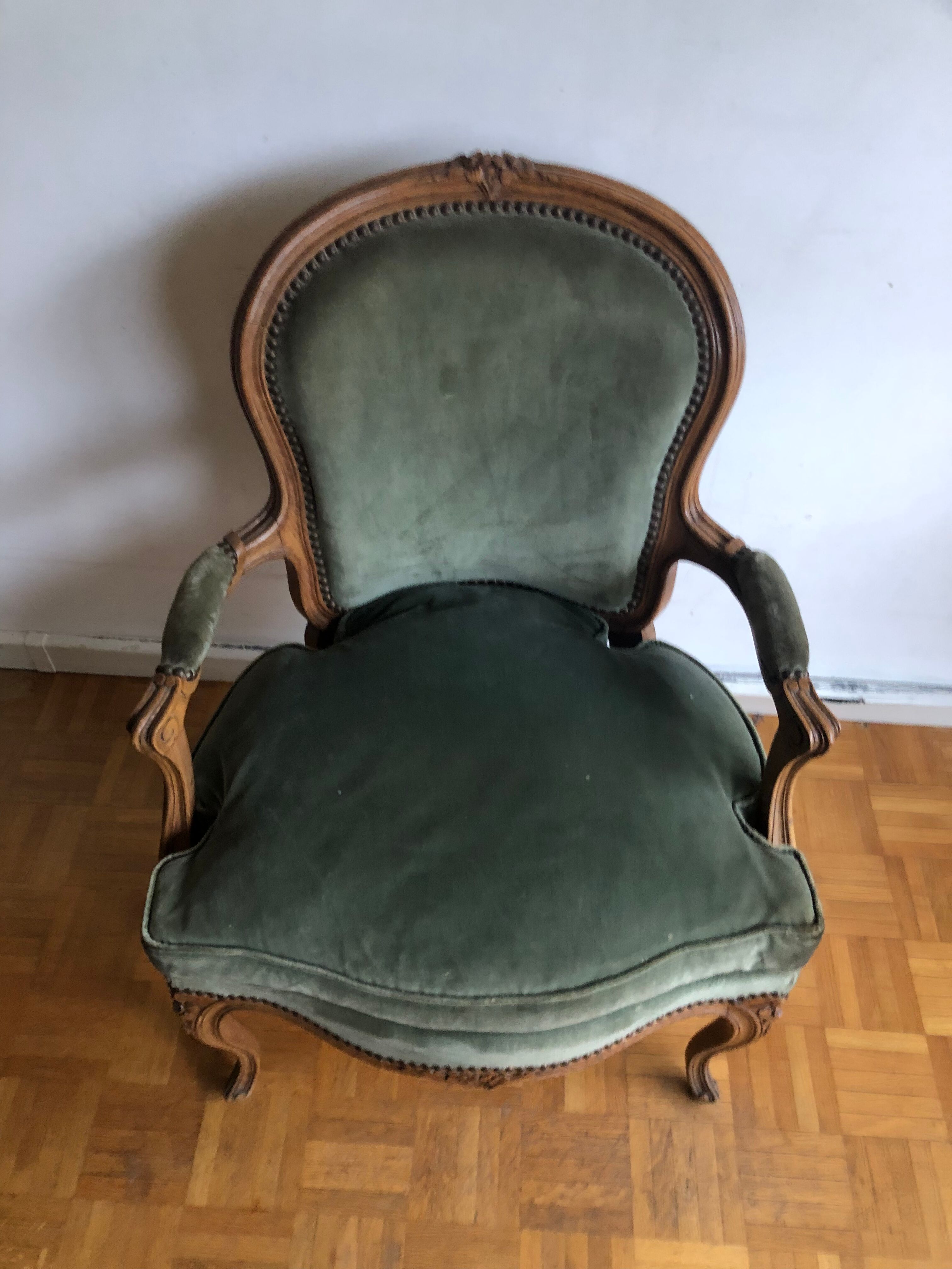 Green shepherdess armchair Louis XV style