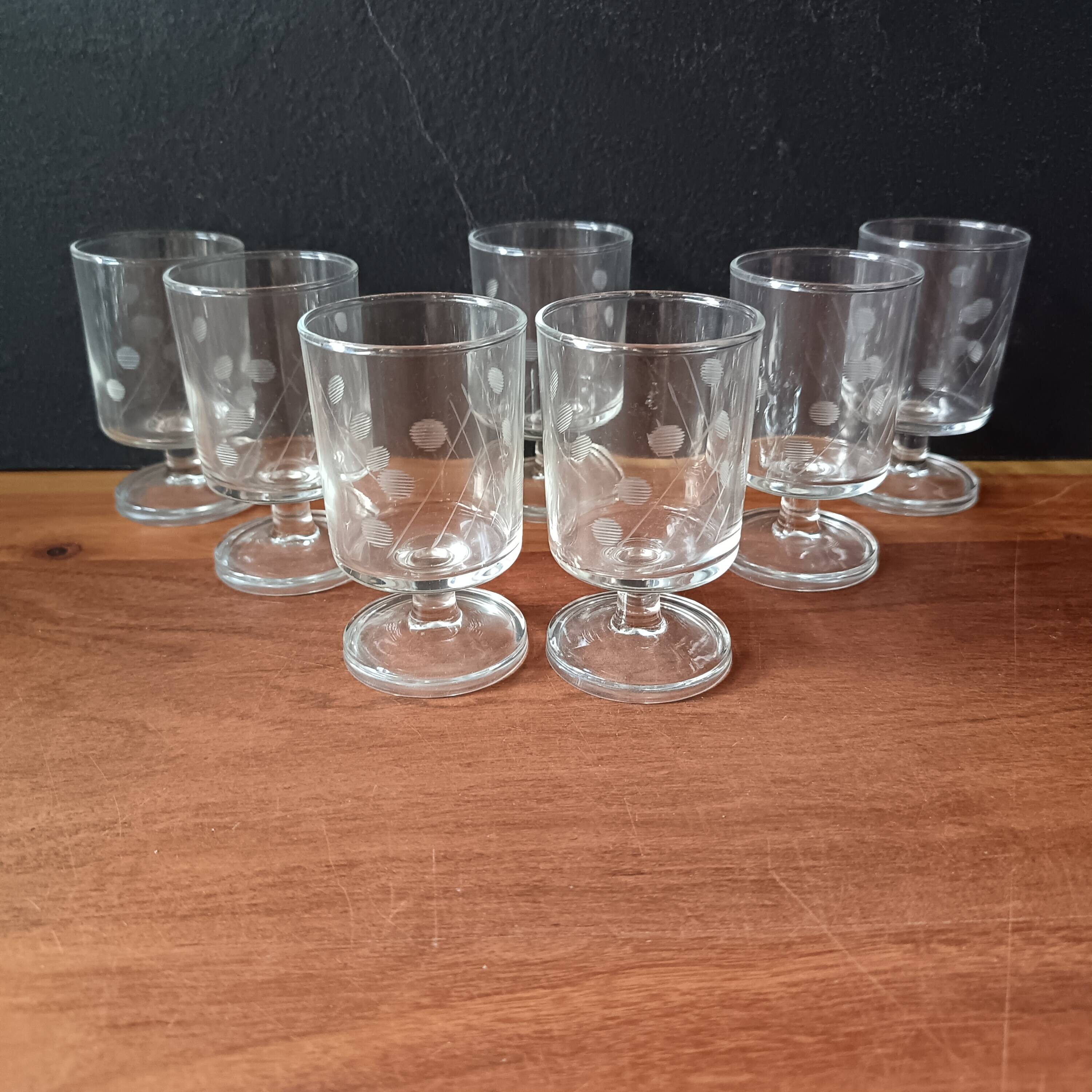 7 Luminarc 11cl "suede" glassware, transparent with cut pattern, France