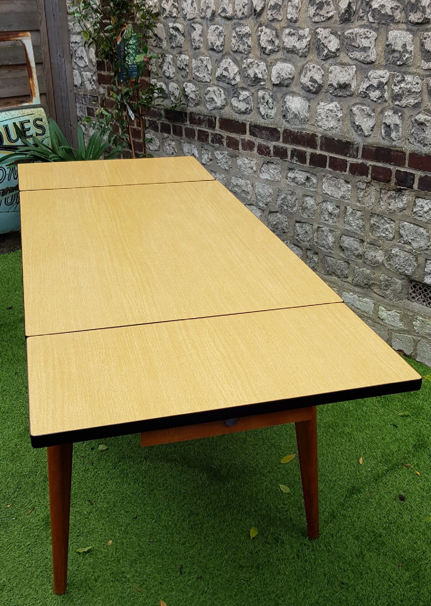 Table formica 1950 circa