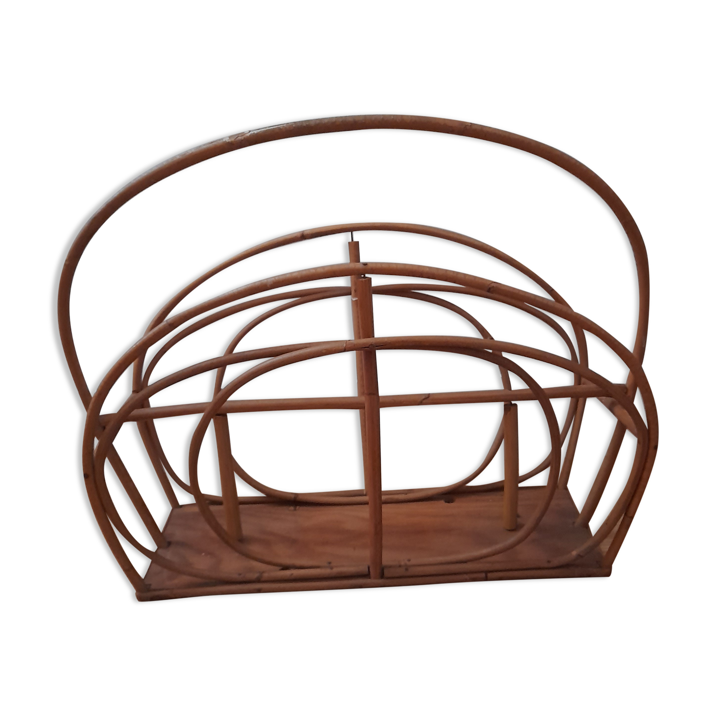 Rattan magazine door