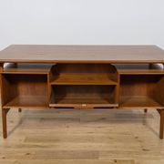 Bureau indépendant en teck modèle 75 de Omann Jun, Danemark, années 1950.
