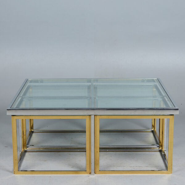 Table basse en laiton et chrome avec quatre tables gigognes 1970