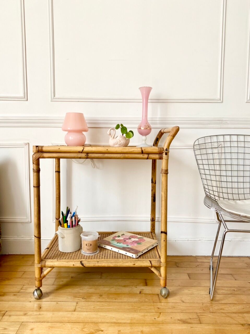 Vintage rattan service