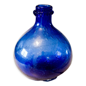 vase en verre bleu Biot