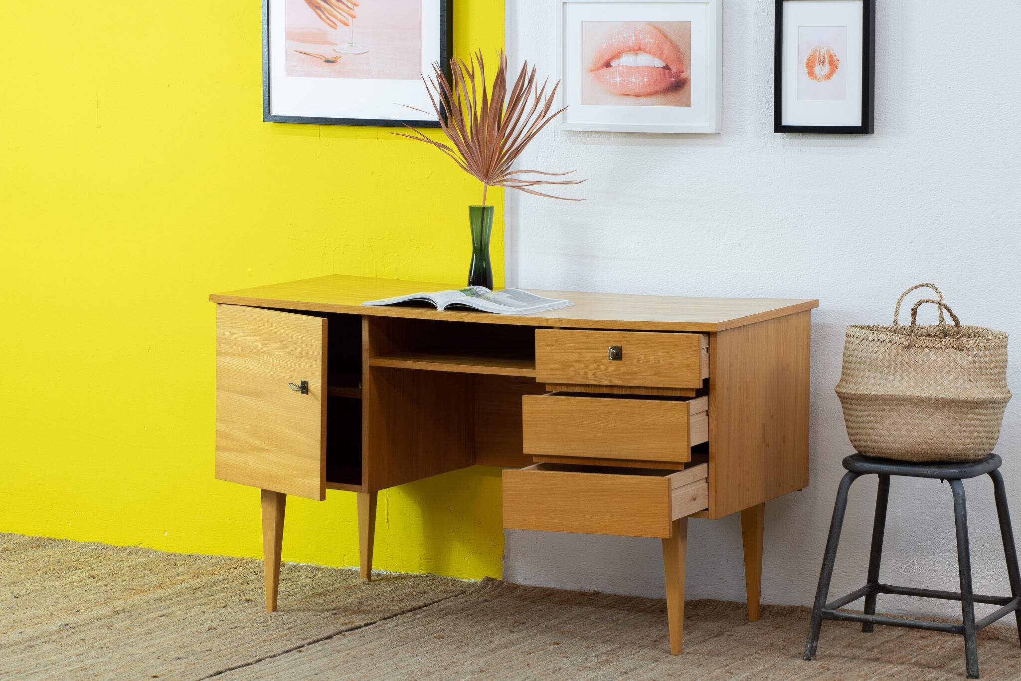 Vintage Scandinavian Office – 130 cm