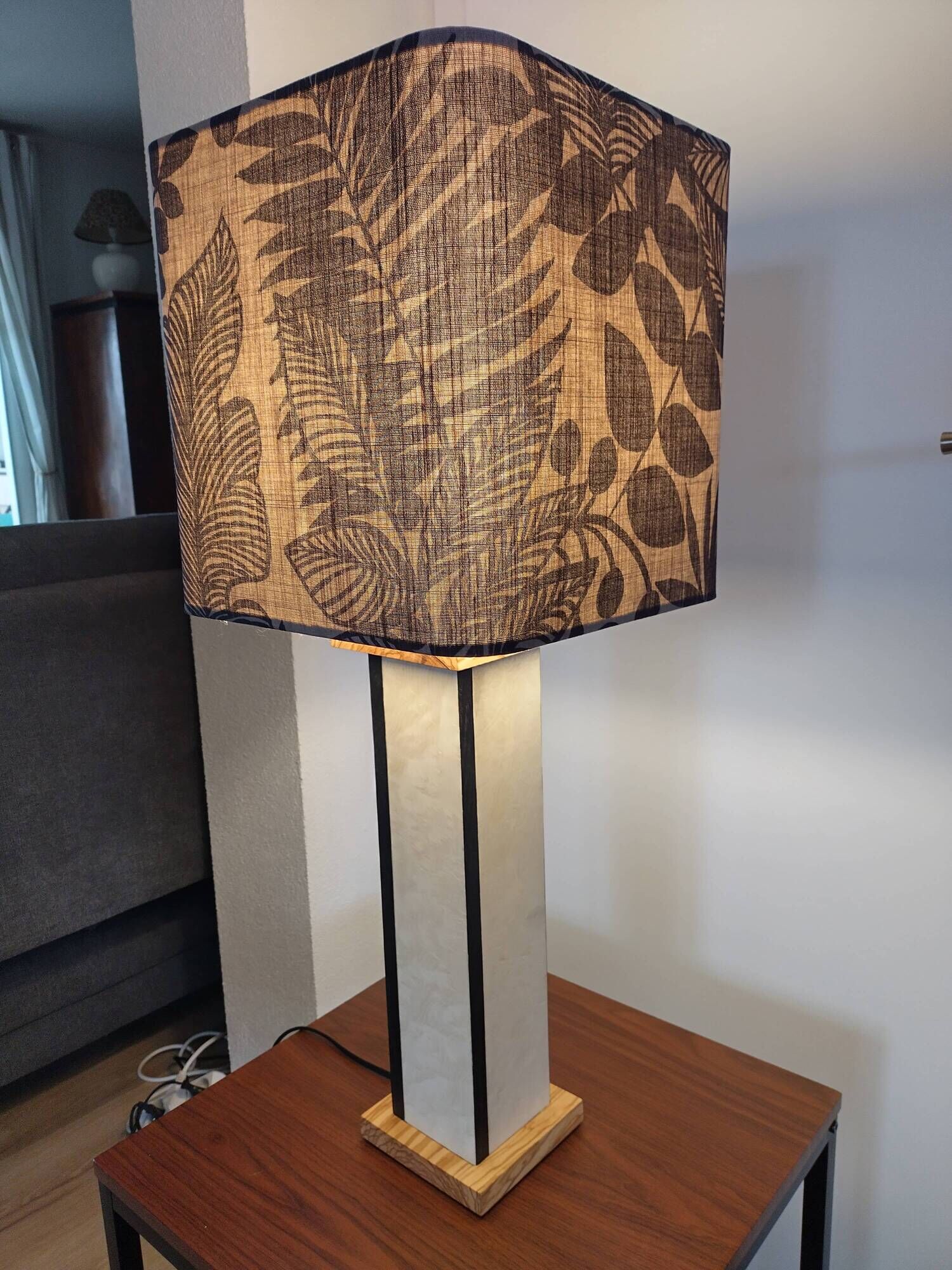 Contemporary lamp