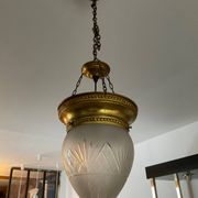 Suspension vintage en verre ciselé et laiton