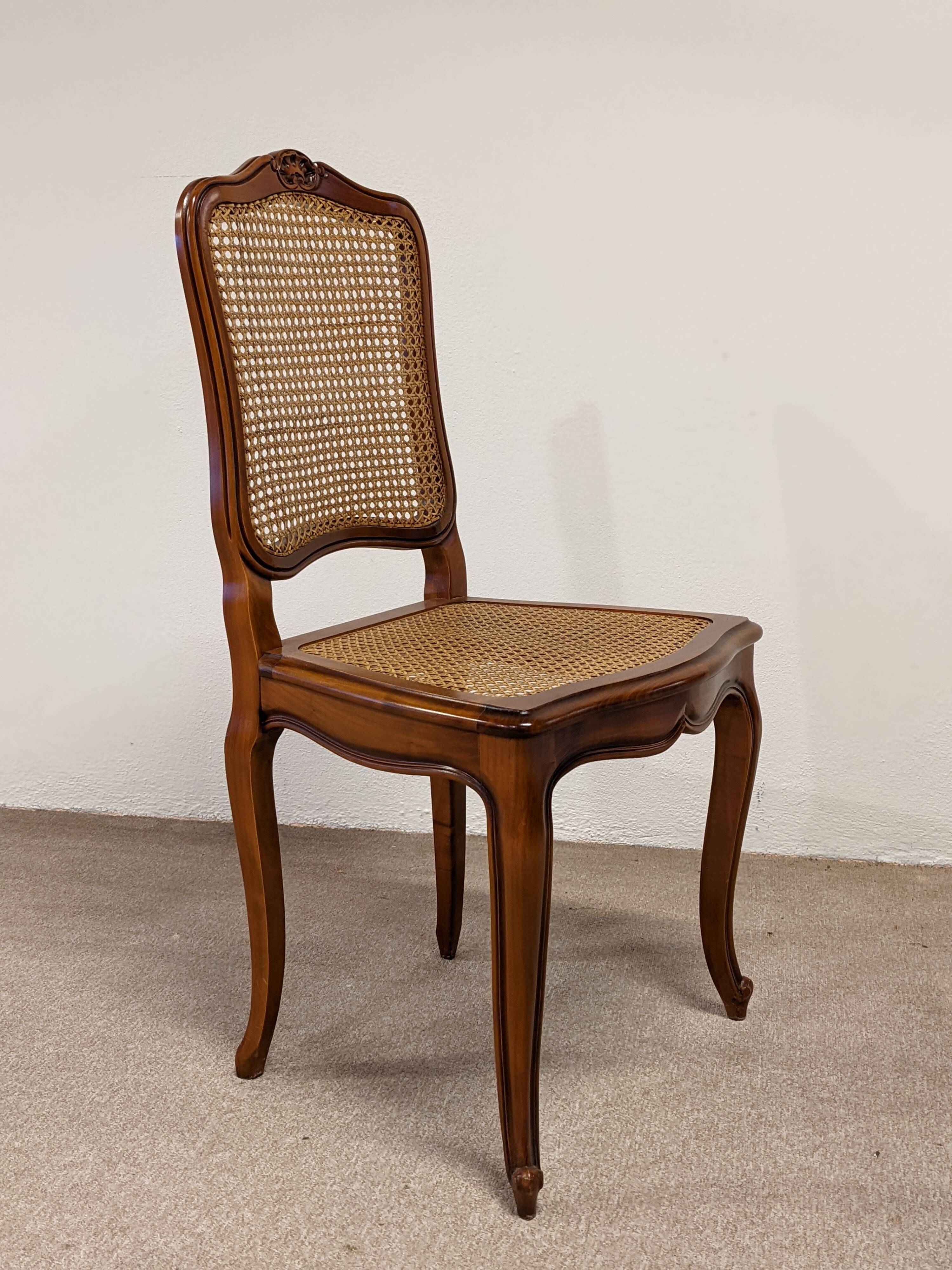 8 chaises style louis xv