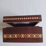 Box in straw marquetry.