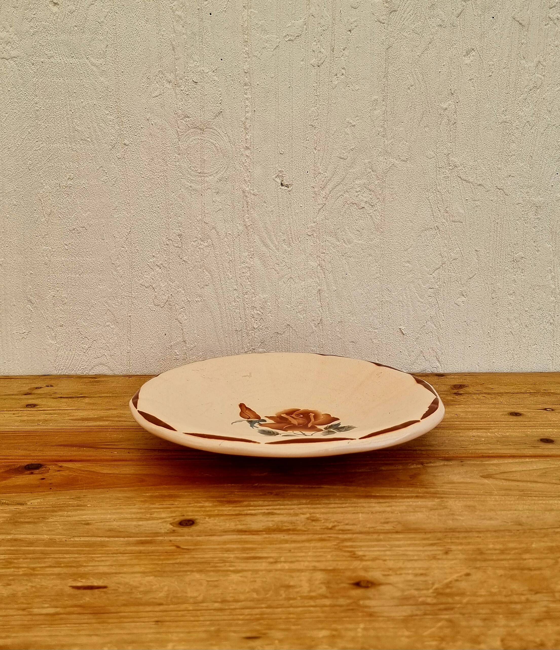 Digoin Sarreguemines pedestal dish model 9181