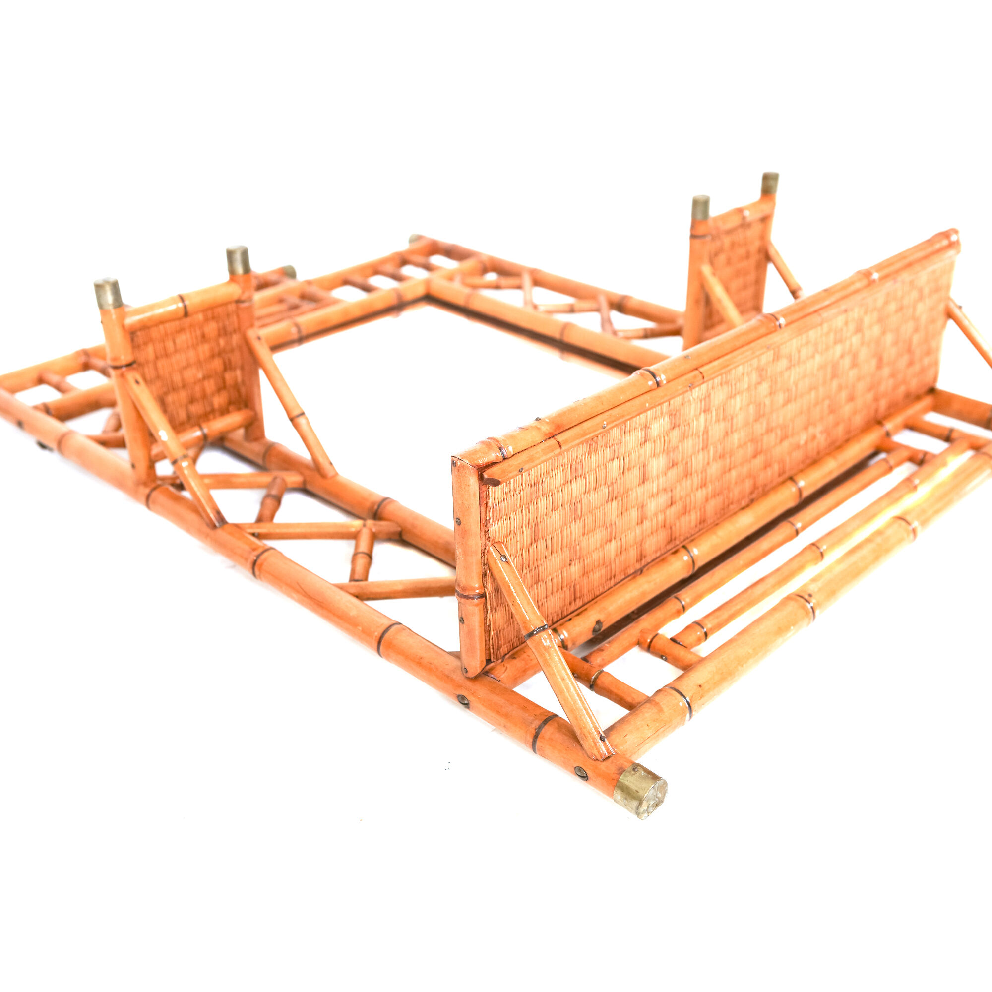 Mirior in rattan and brass 70x90cm