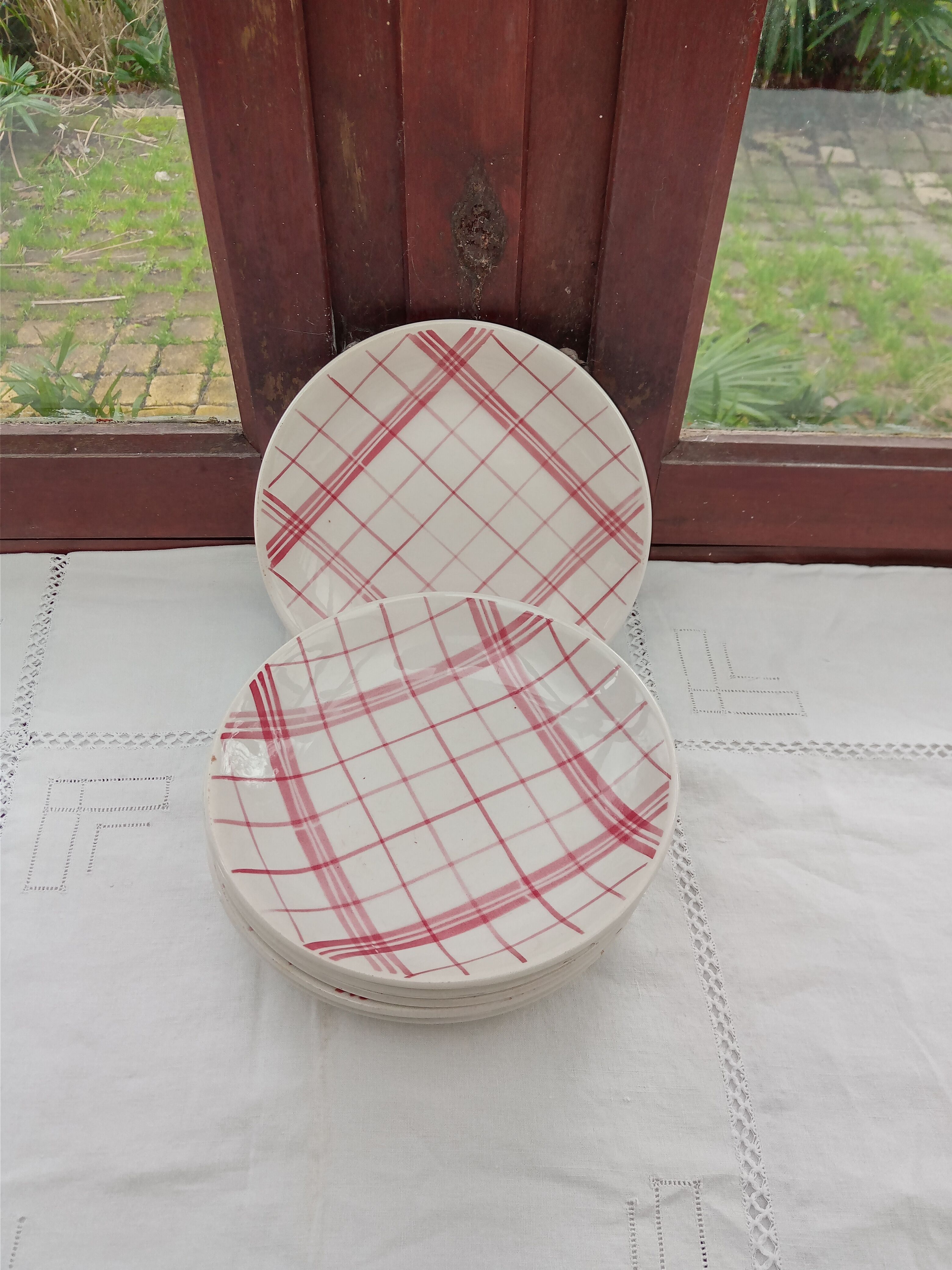 7 hollow plates Moulin des loups