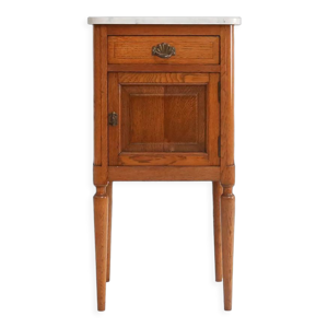 Table de chevet du milieu