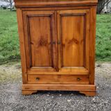 Cherry wood cabinet, 2 doors, 2 drawers
