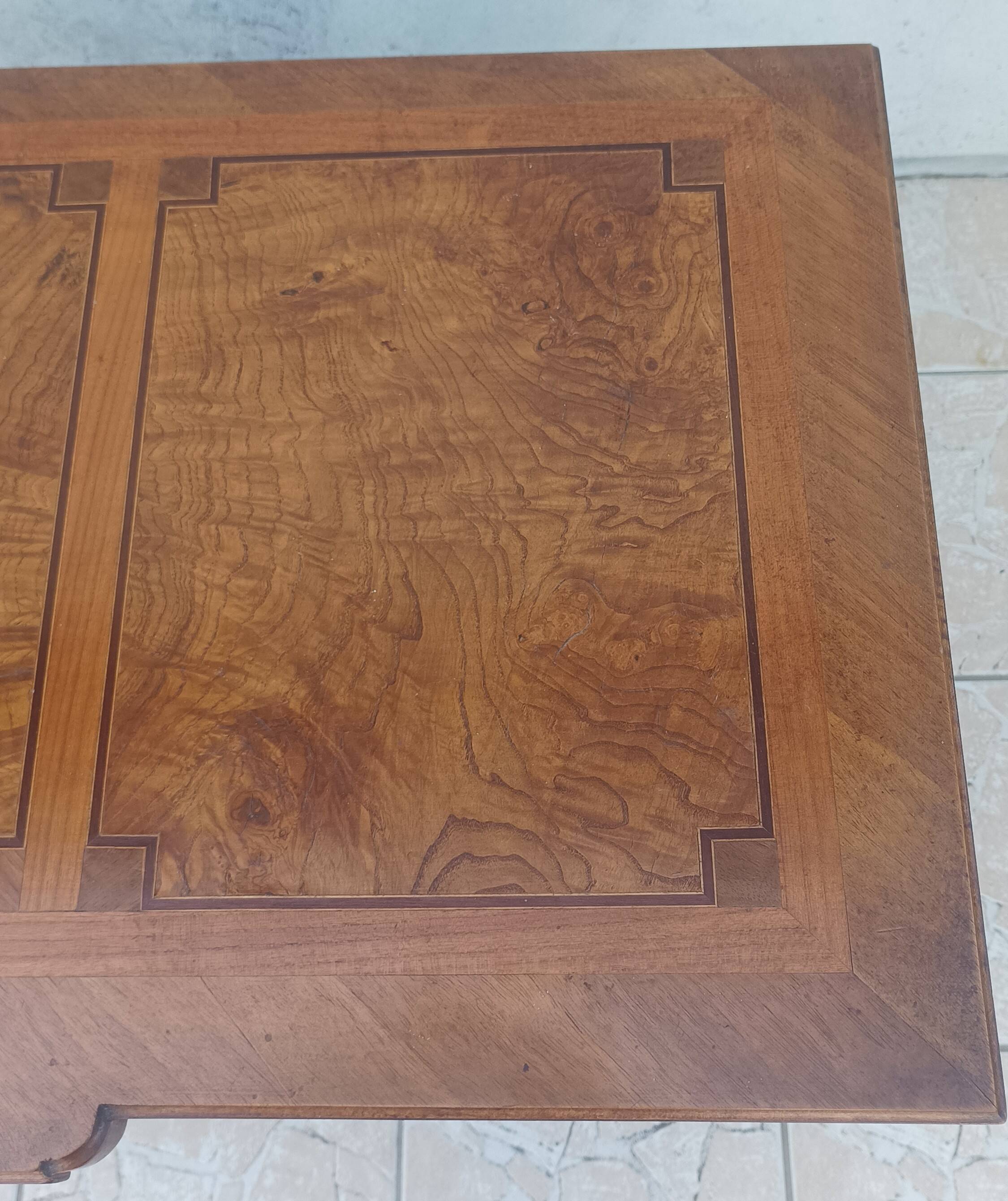 Louis XVI chest of drawers stamped in Faubourg Saint Antoine marquetry