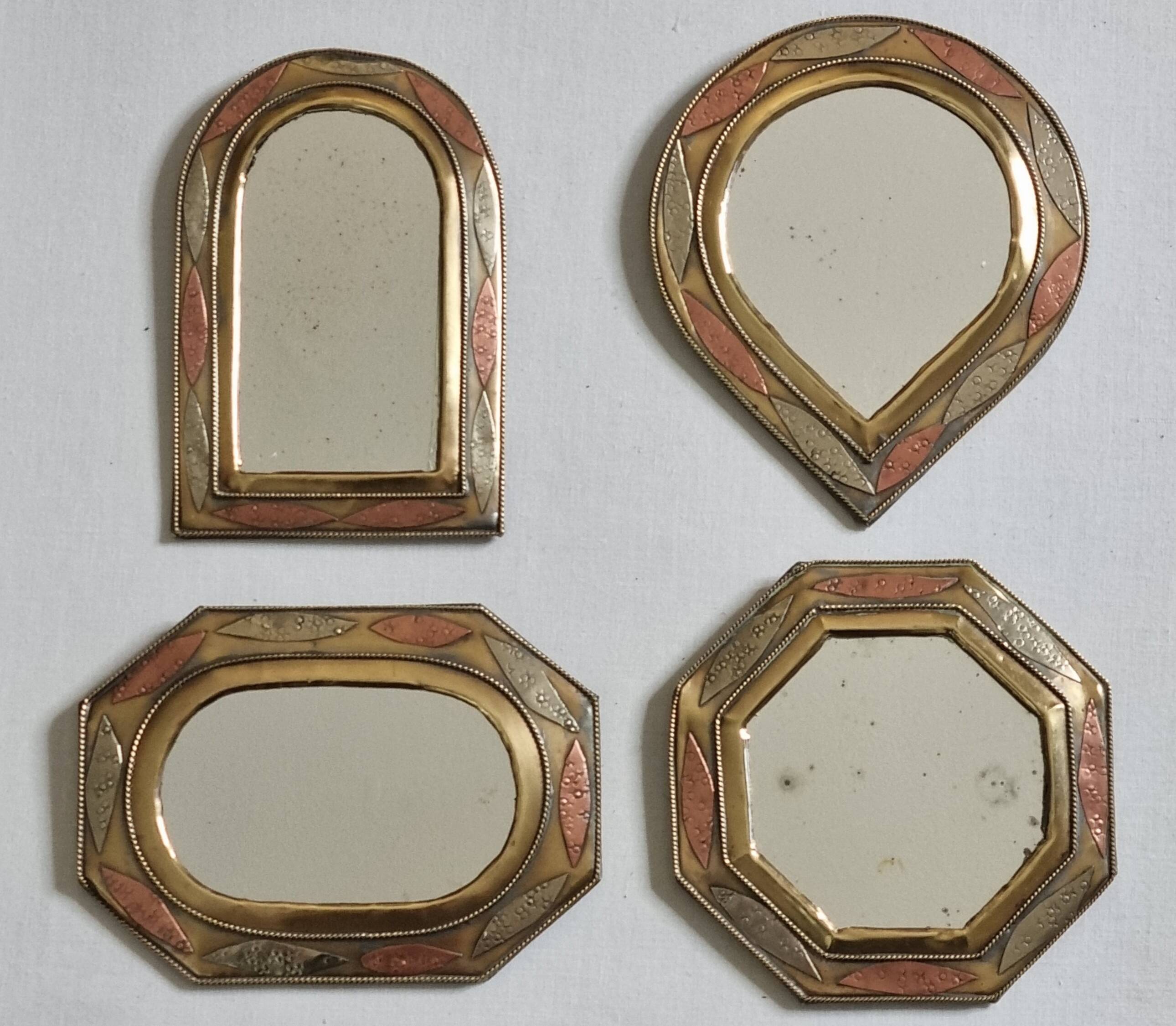 Set of 4 wall mirrors in brass and copper, Moroccan craftsmanship, 15 cm