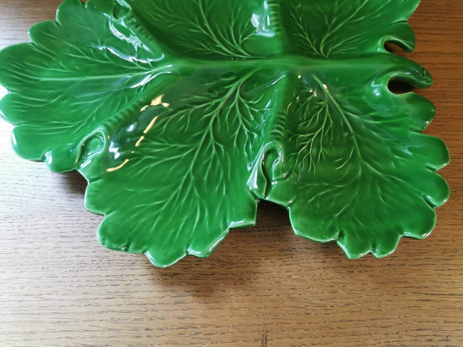 Vintage green leaf slip dish