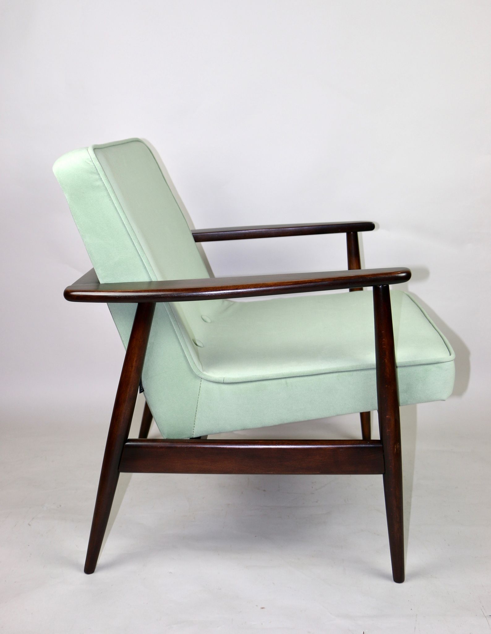 Chaise longue vintage vert clair GFM63 par J.Kedziorek, années 1970