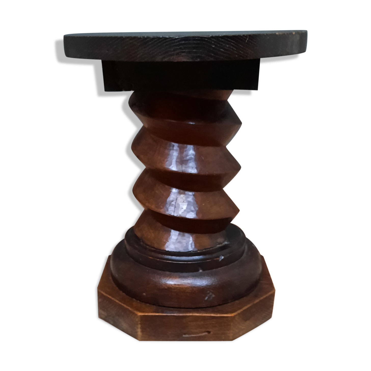 Press screws mounted in coffee table