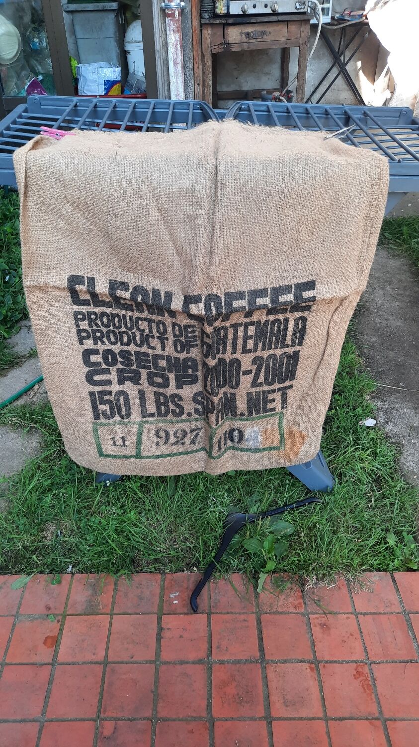 Set of 4 burlap bags