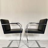 fauteuil modèle BRNO de Ludvig Mies Van der Rohe