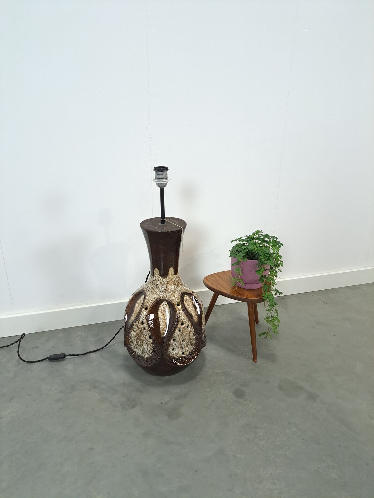 Lampe en céramique marron de Besigheimer Leuchten avec base éclairée