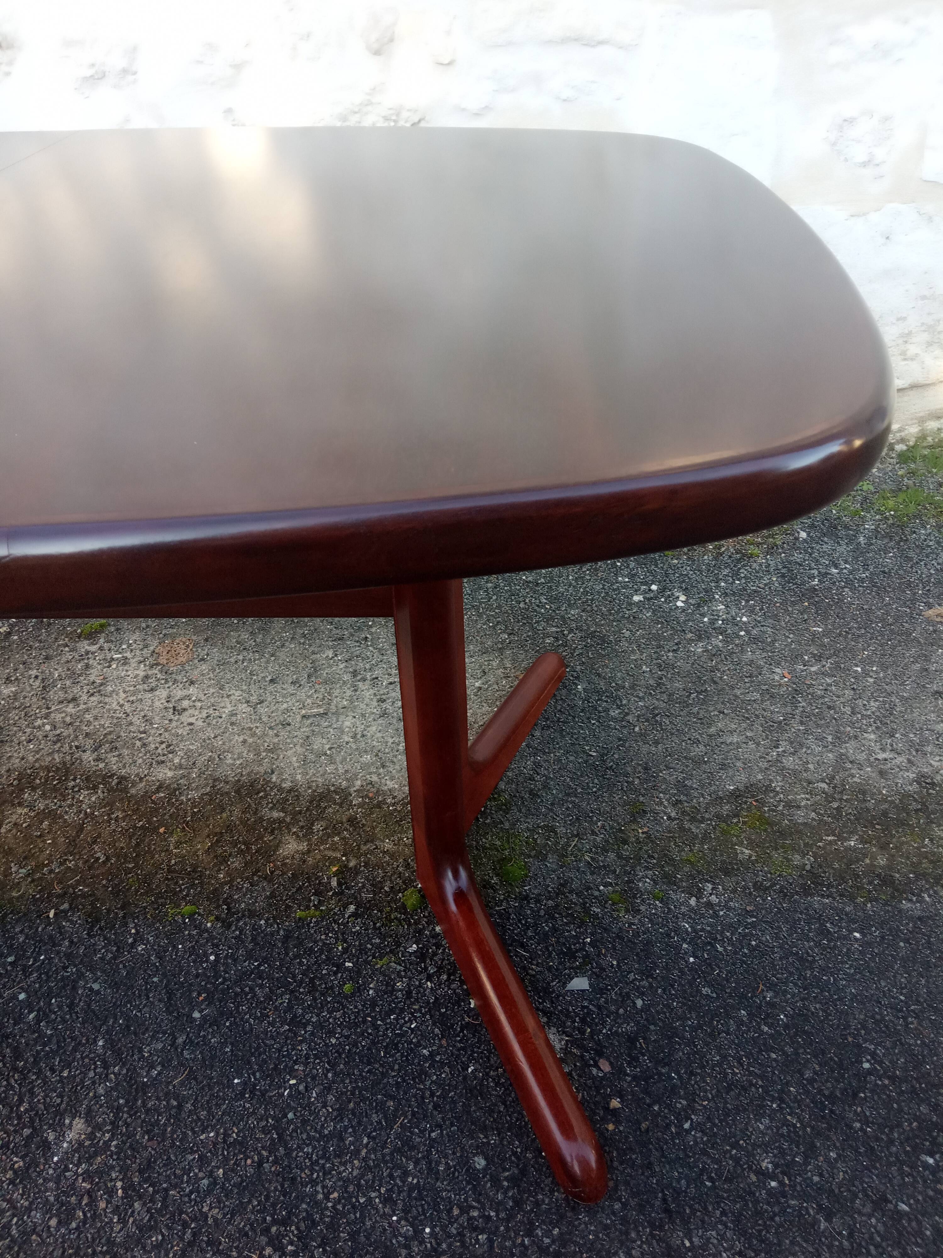 Stretchy vintage table Skovby Denmark 60s