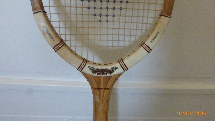 Tennis racket