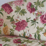 Canapé crapaud ancien rénové – tissu schintz aux pivoines et chinoiseries
