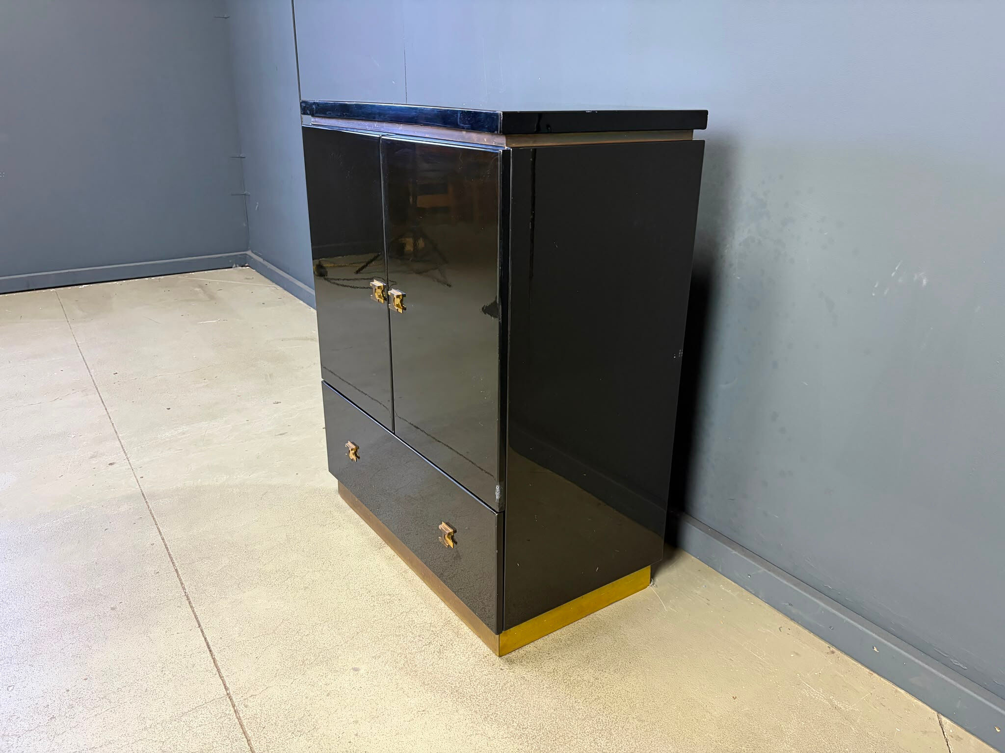 Cabinet de style Maison Jansen français, années 1970