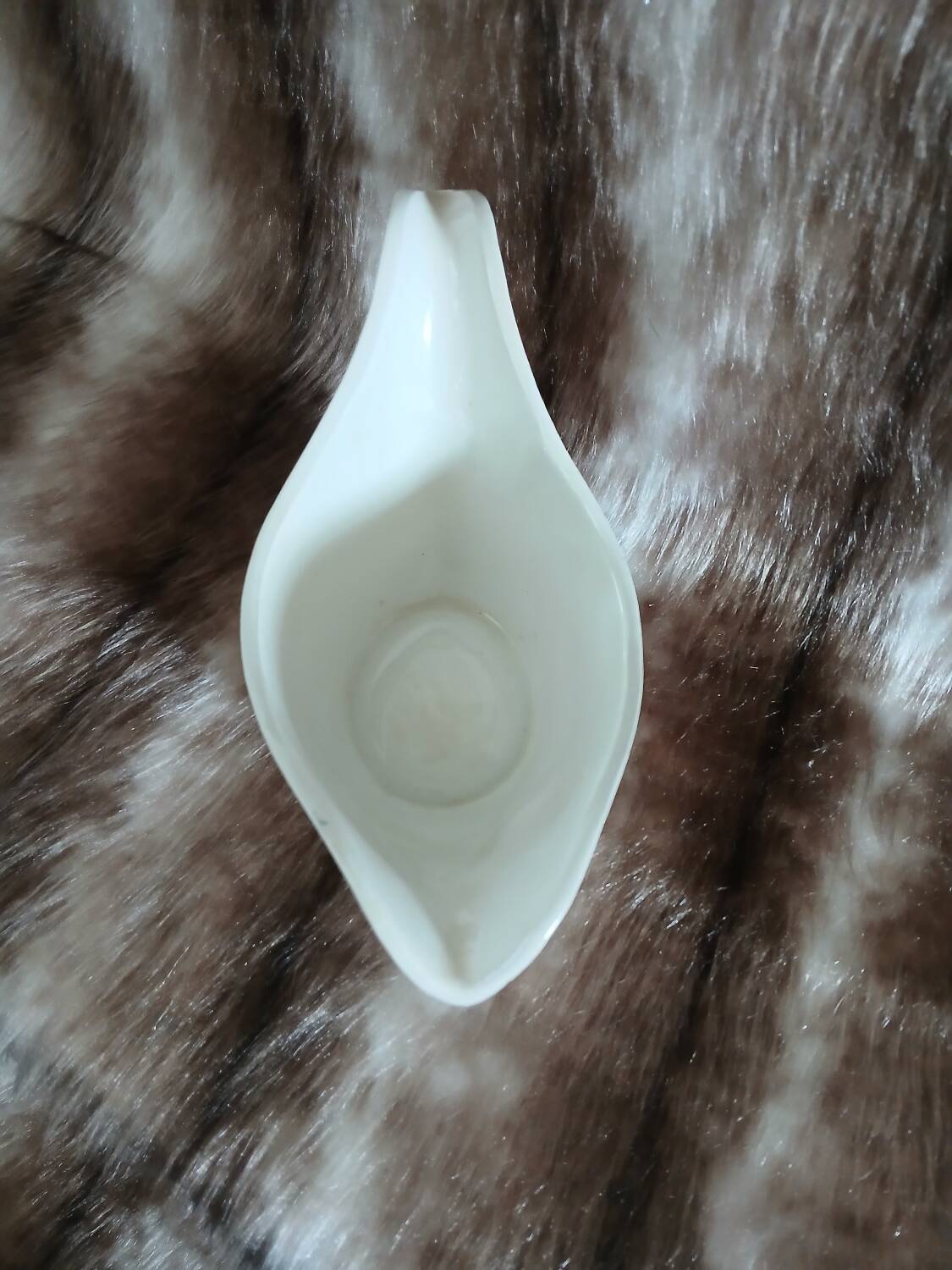 Old sauceboat Moulin des Loups