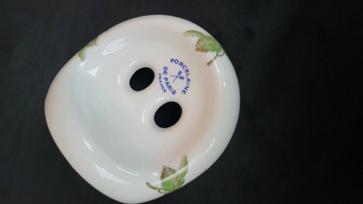 Wall mounted coat rack: Paris porcelain bathroom accessories