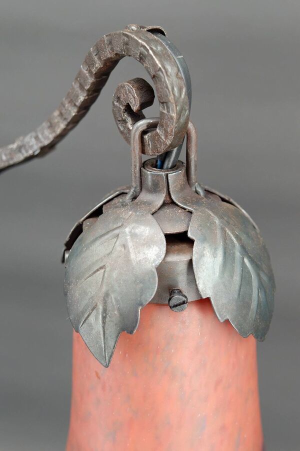 Lampe bicéphale en fer forgé par Muller, Art Deco, France, Circa 1920