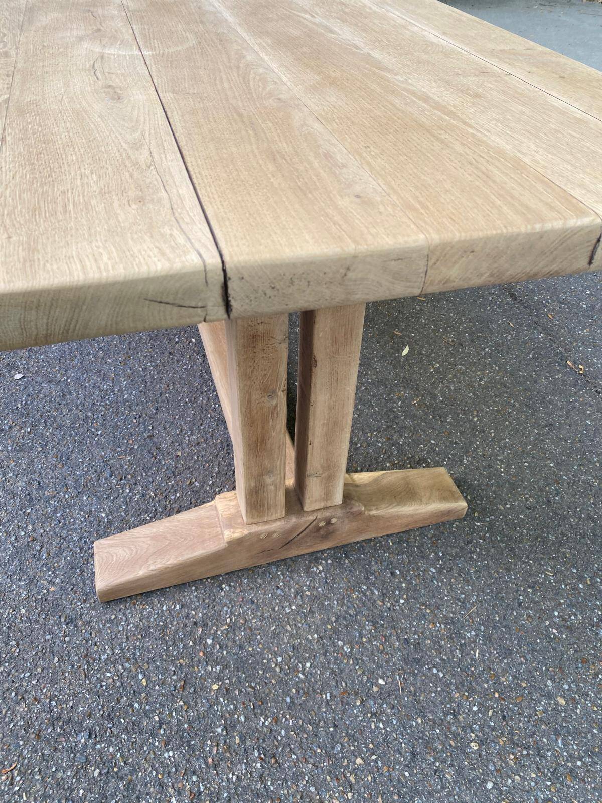 Grande Table de Monastère décapée en chêne massif brut 225cm