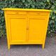 Buffet parisien jaune