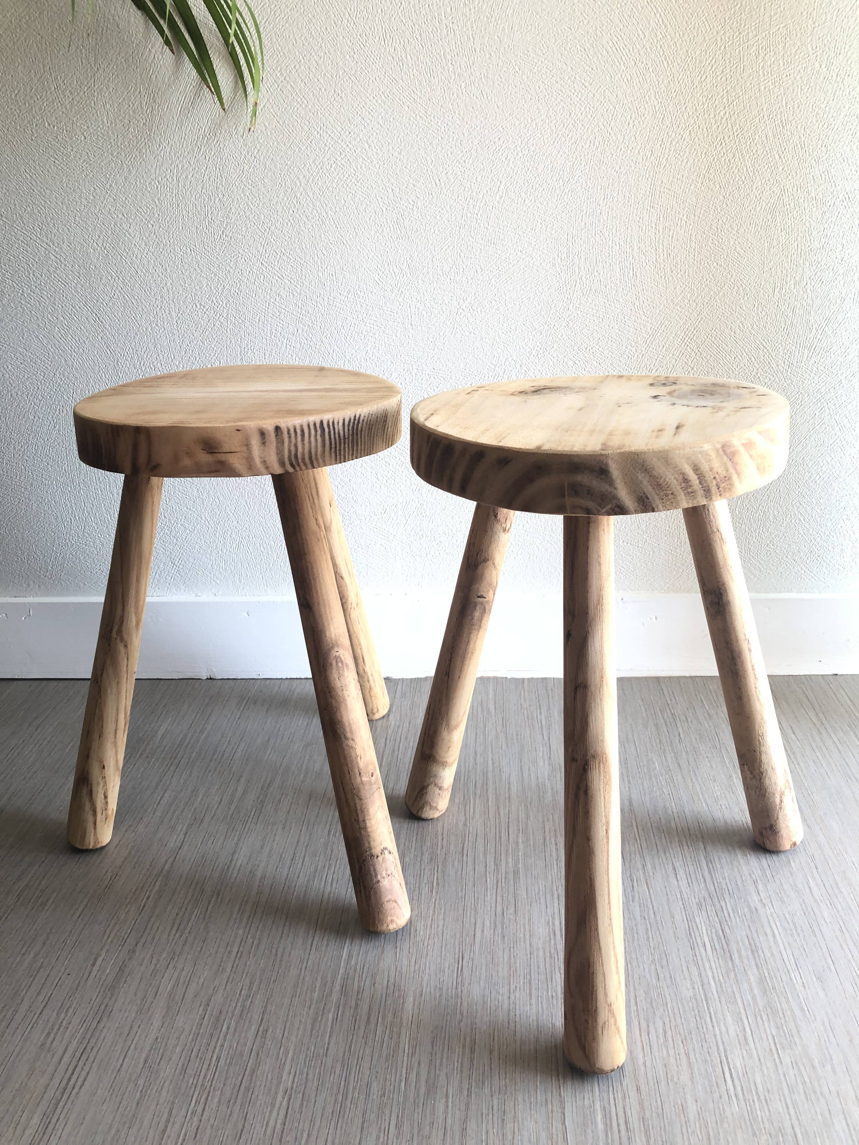 Paire tabouret bois brut tripode