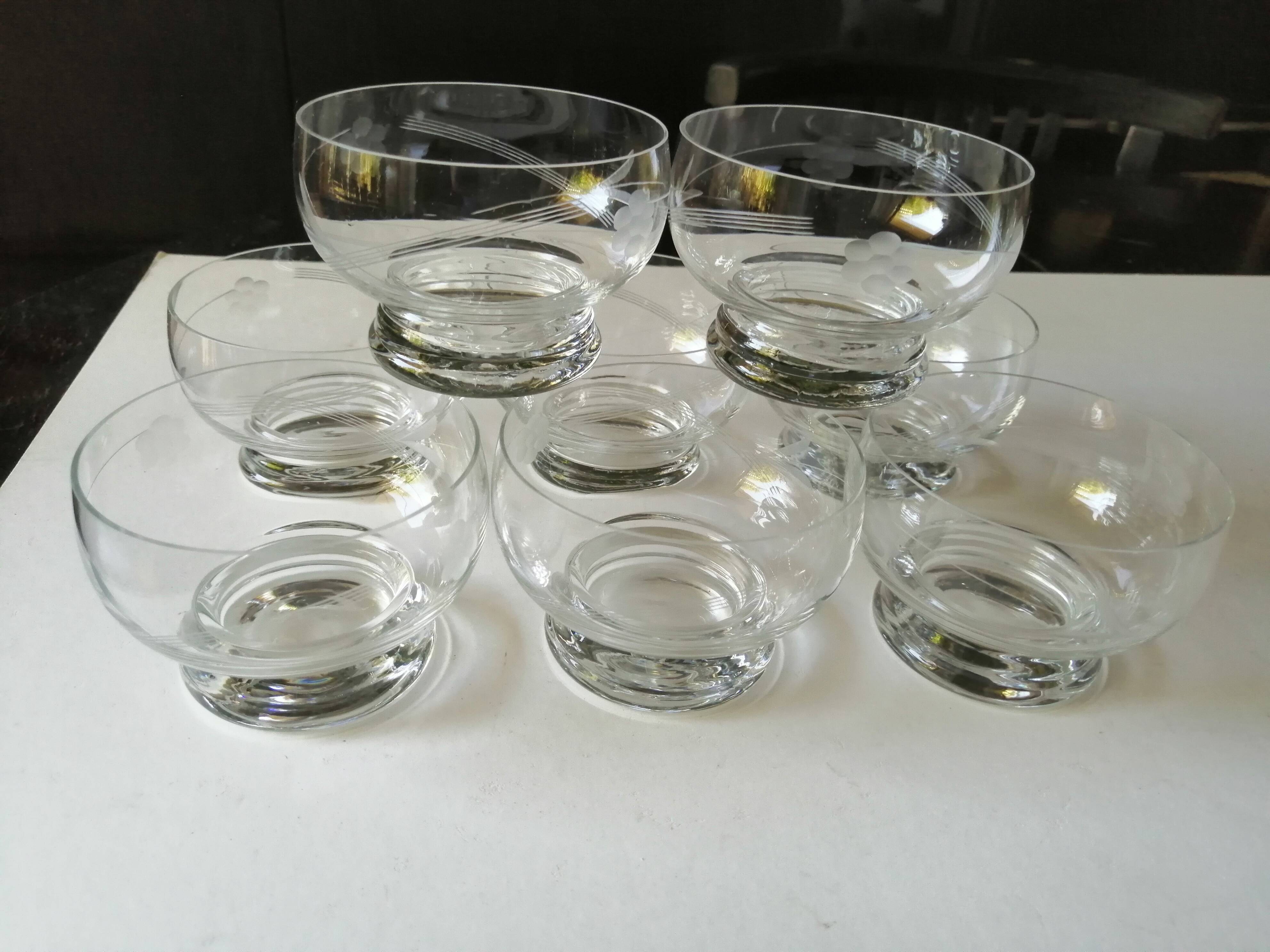 Série de 8 coupes à champagne 1950