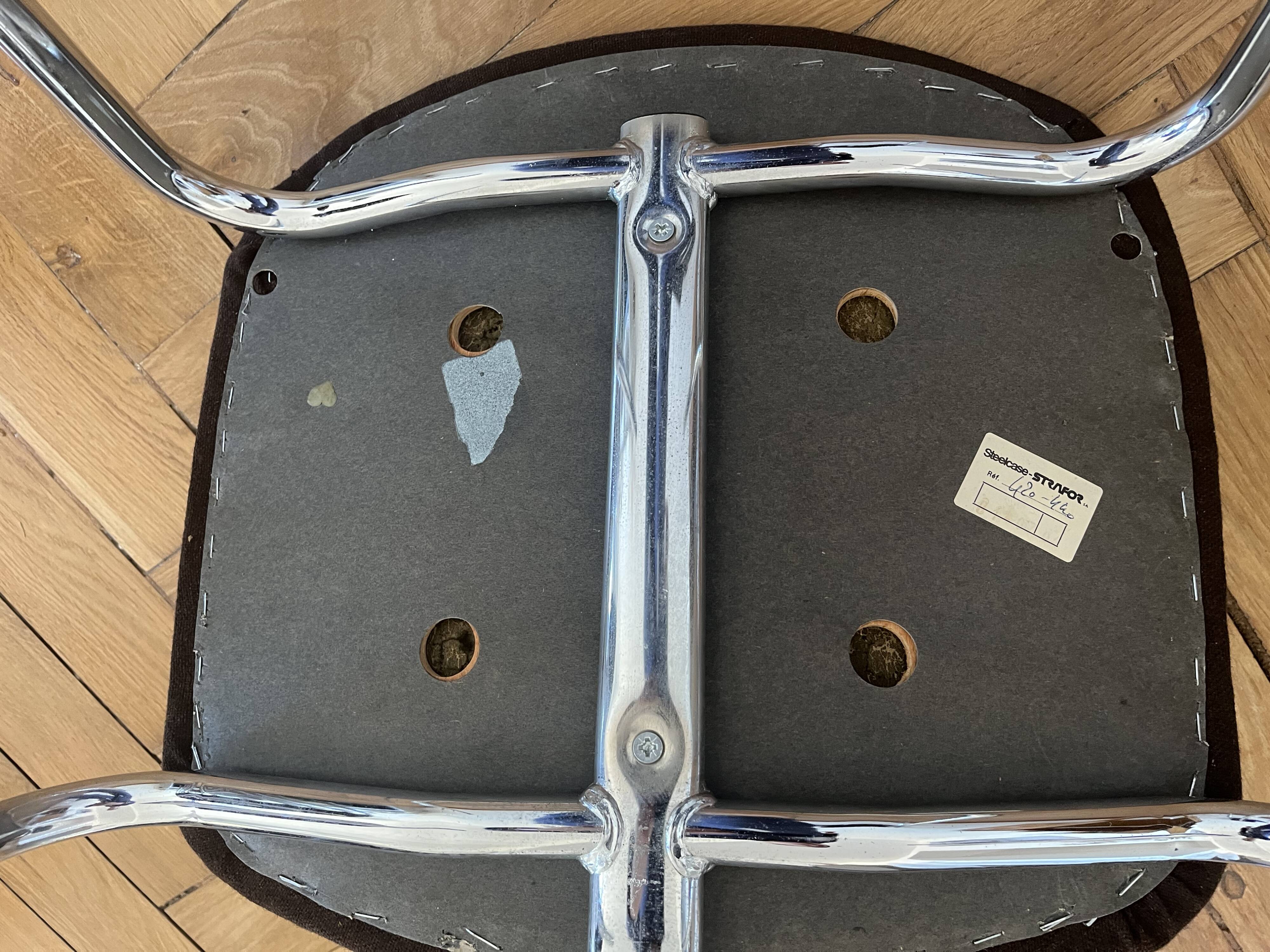 Set of 7 Steelcase Strafor chairs