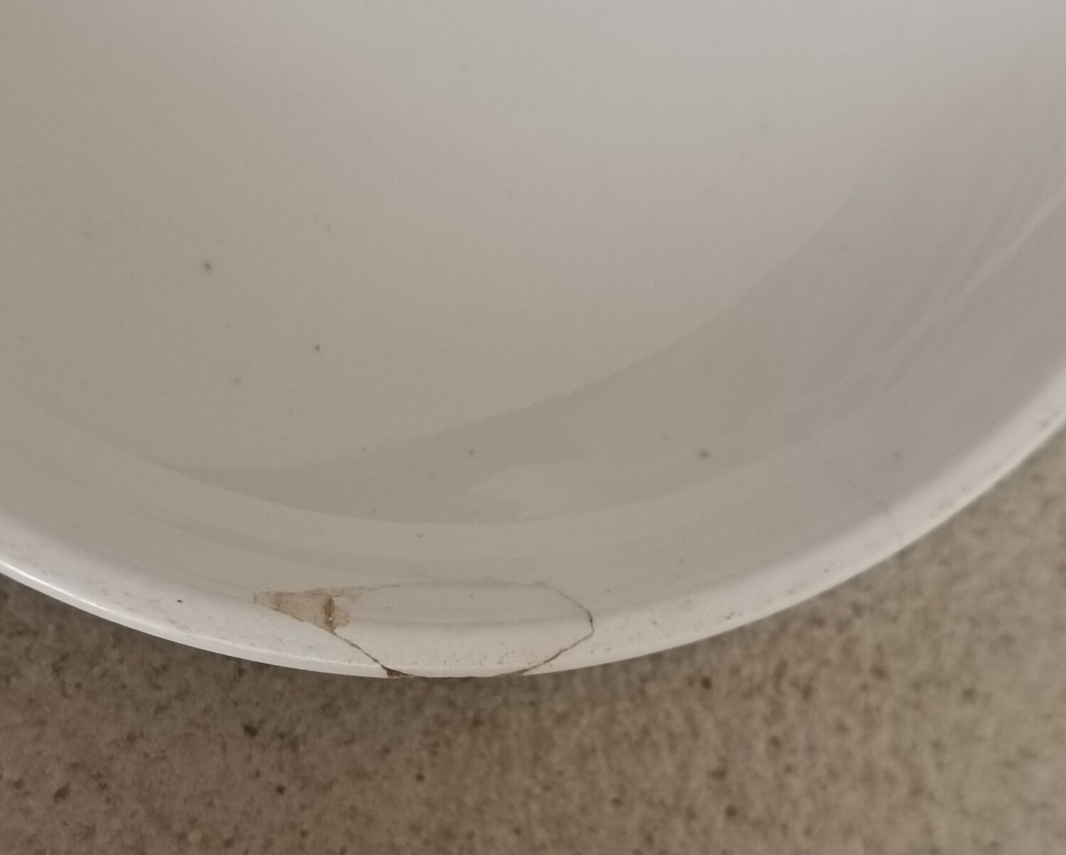 Gien earthenware bonbonnière