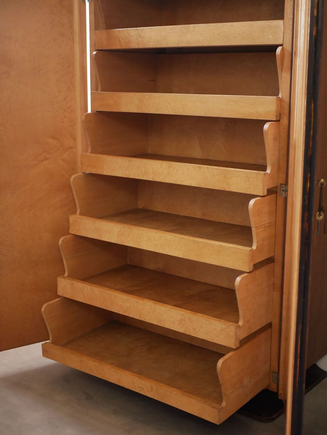 Art deco shoe cabinet