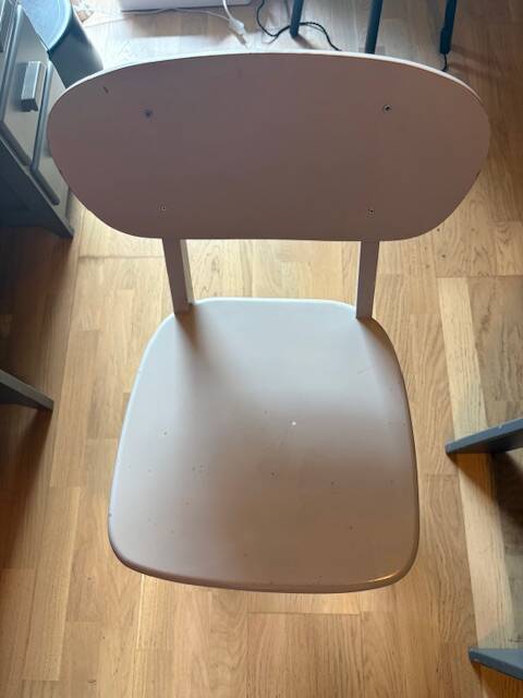 Accounting office and its roller chair from laurette's