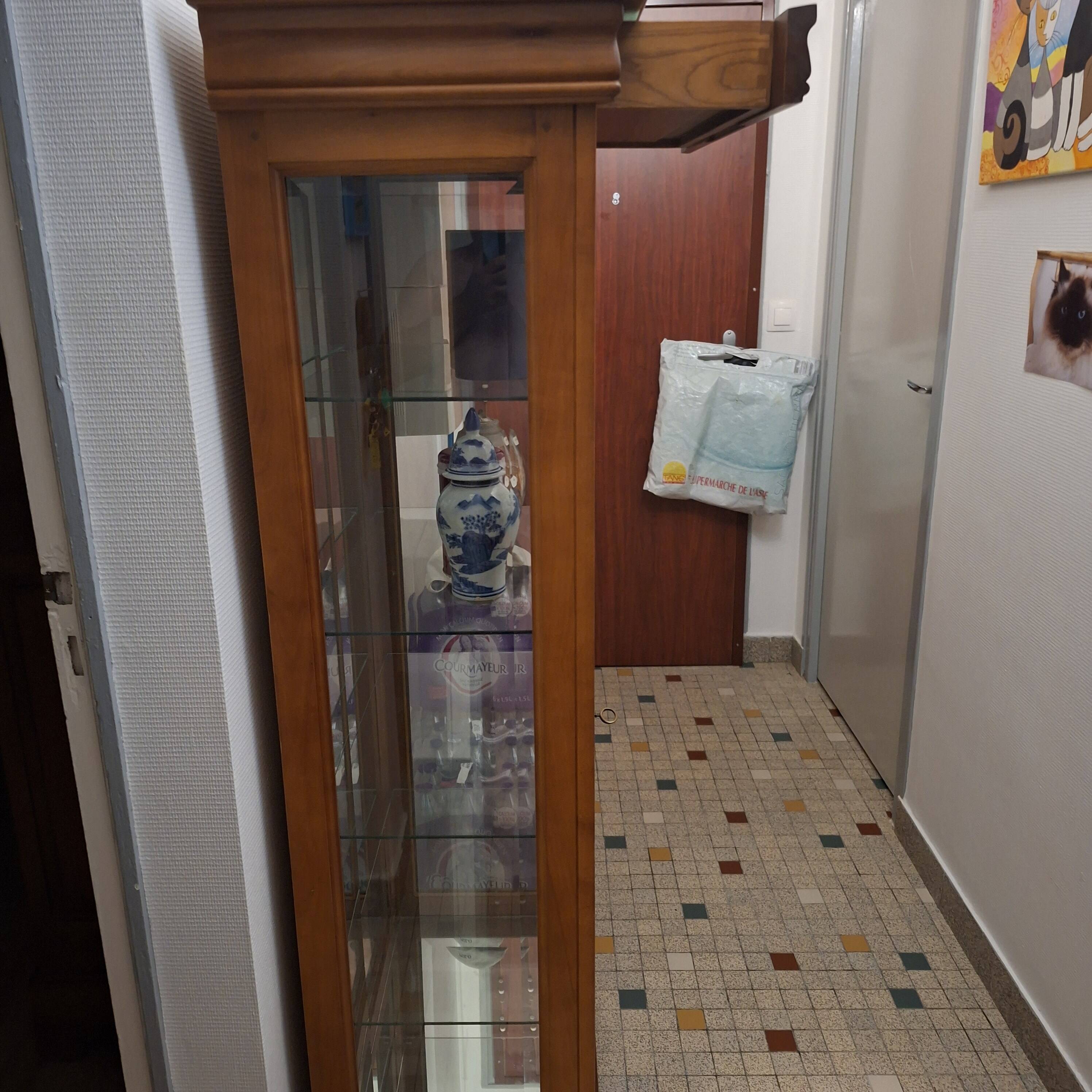 Vitrine merisier verre biseauté miroirs