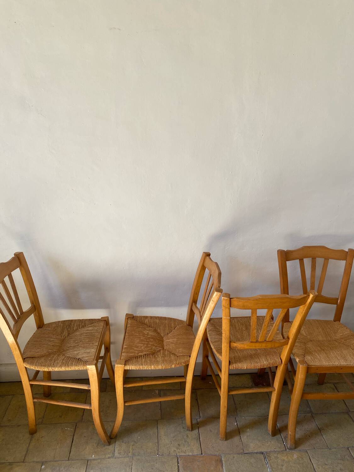 Lot 4 chaises paillées