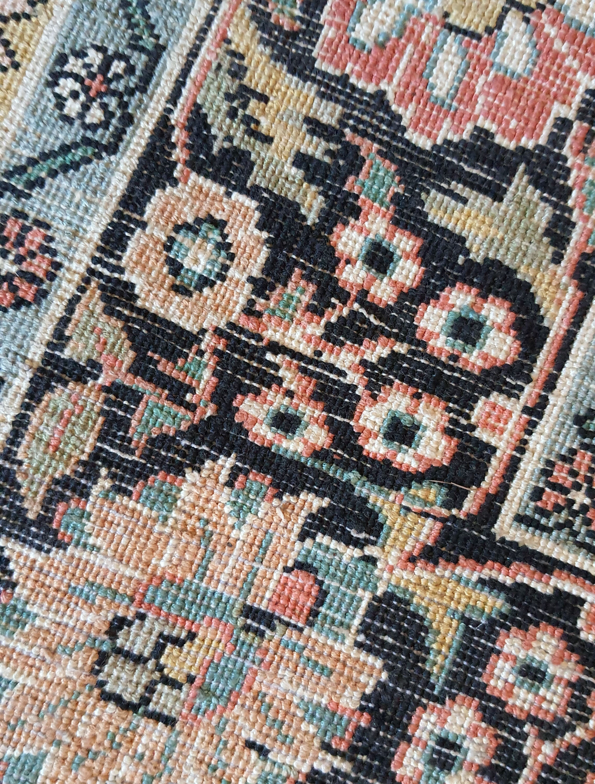 Persian carpet Iran handmade wool 180 cm