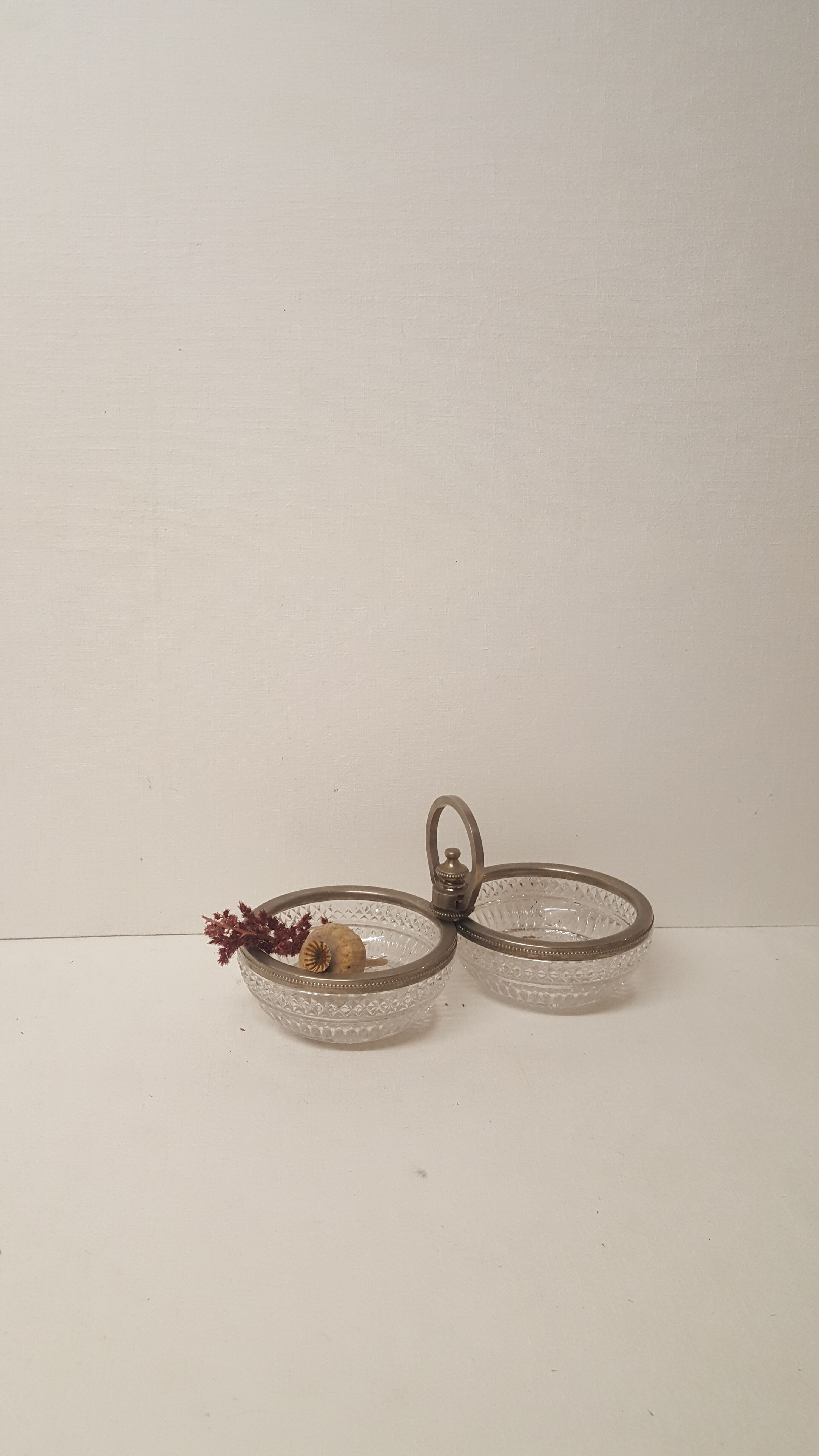 Aperitif servant, glass and silver metal