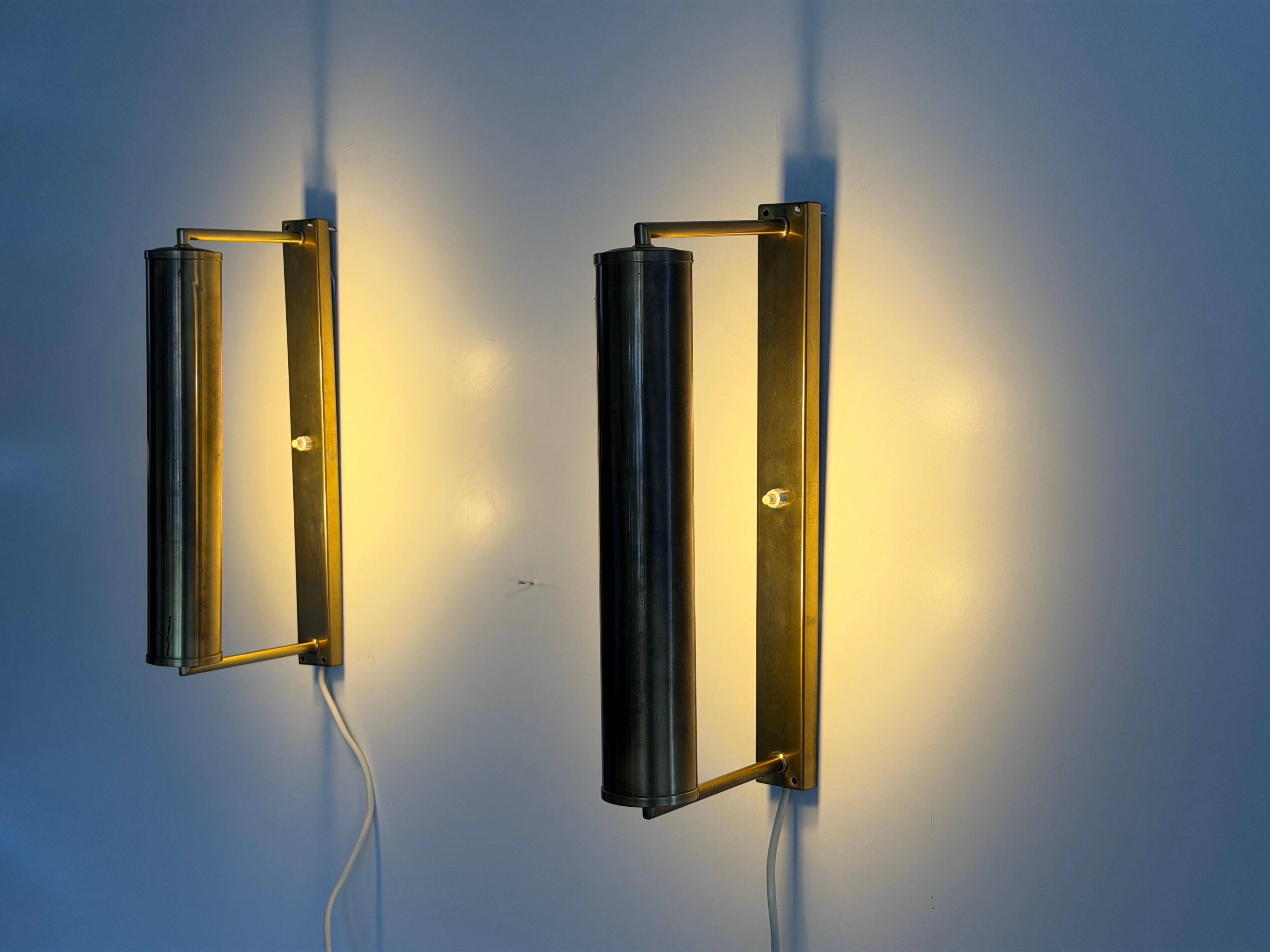 Pair of brass wall lights with adjustable heads from the mid-20th century, 1960, Germany.