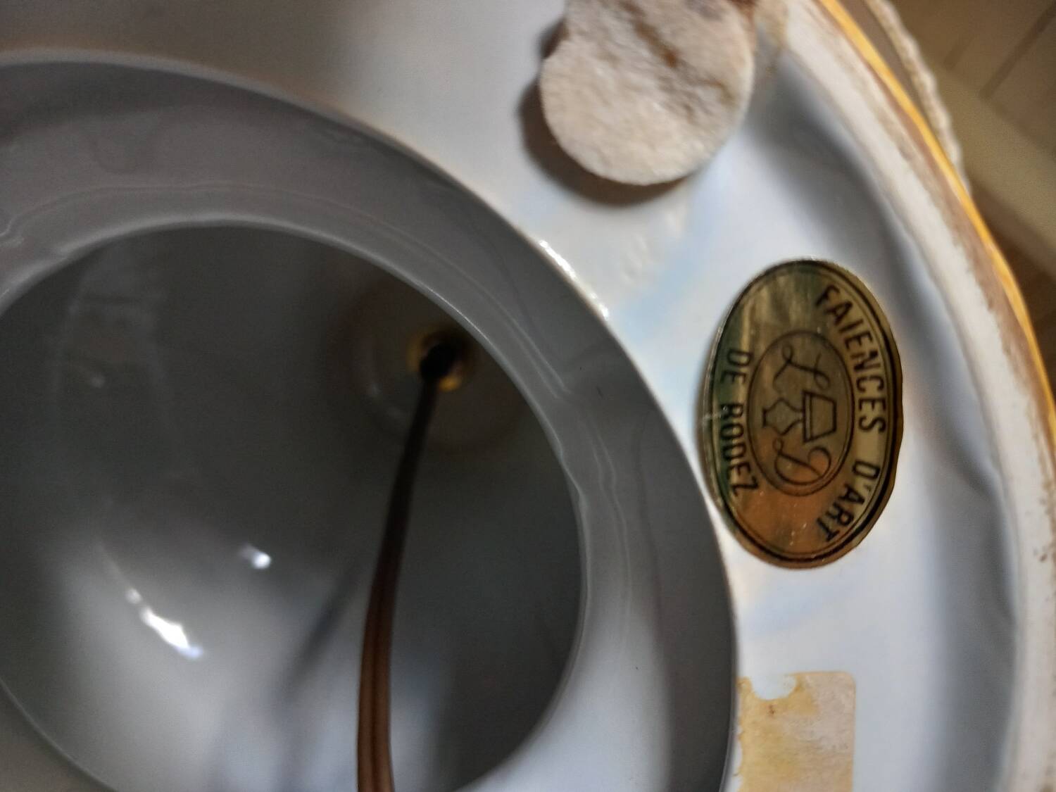 Lampe ancienne en faïence d'art de Rodez